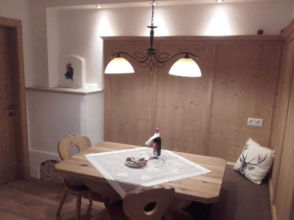 Tirol Appartement Haus Zillertal Zell am Ziller Quarto foto